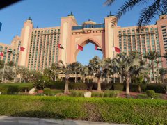 阿布扎比公司注冊(cè)代理甄選指南：避開陷阱，選對(duì)伙伴